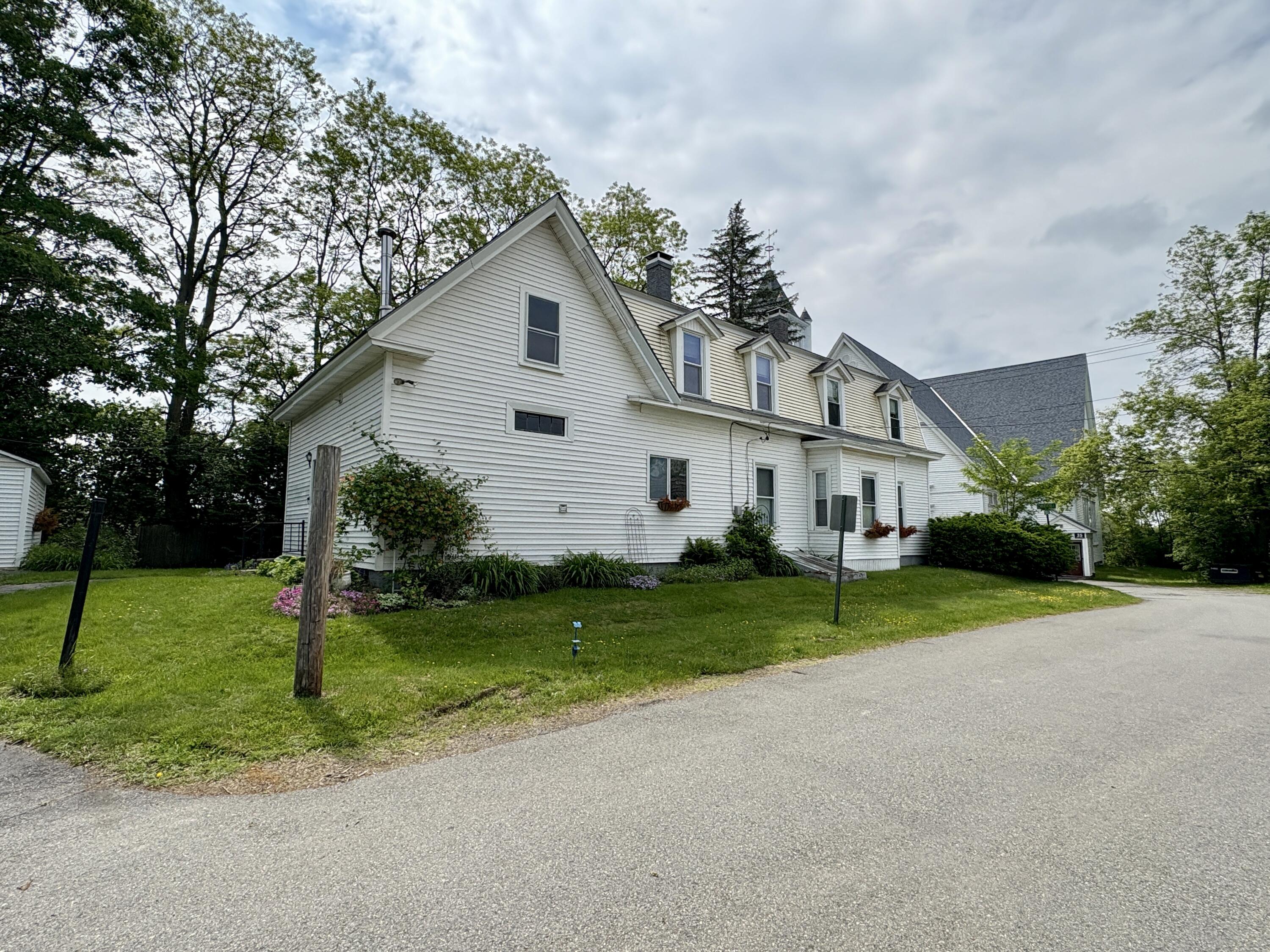 22 Church Street Brewer ME 04412