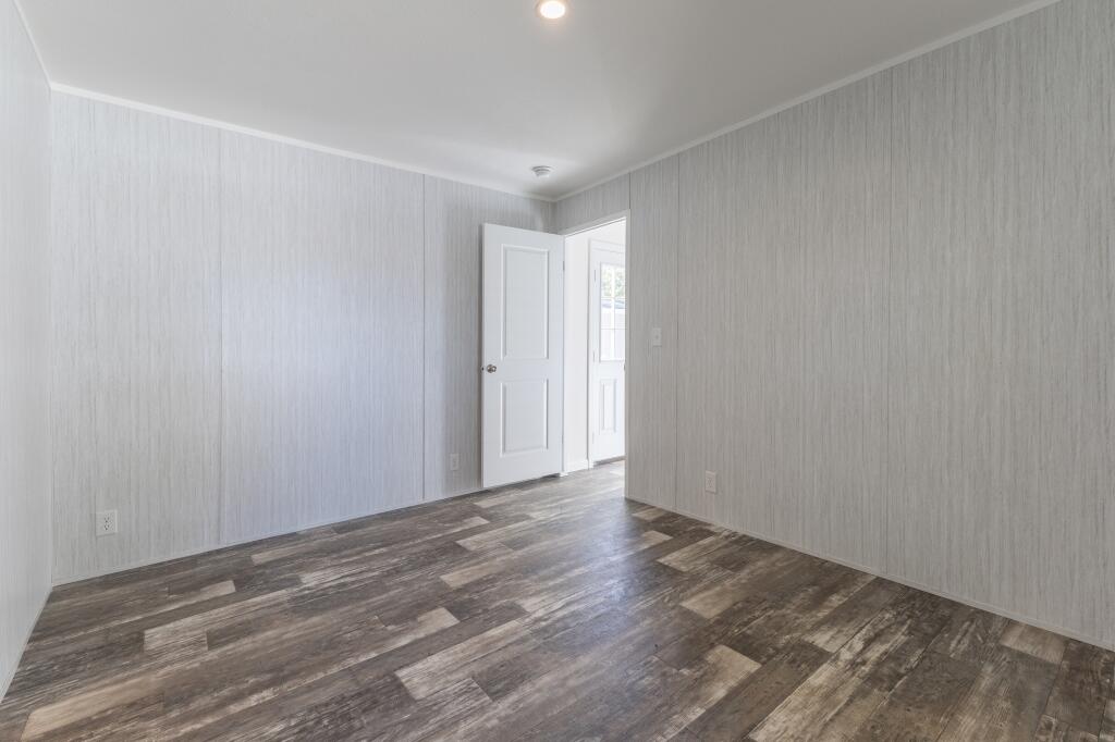 16 Shadow Lane Holden ME 04429