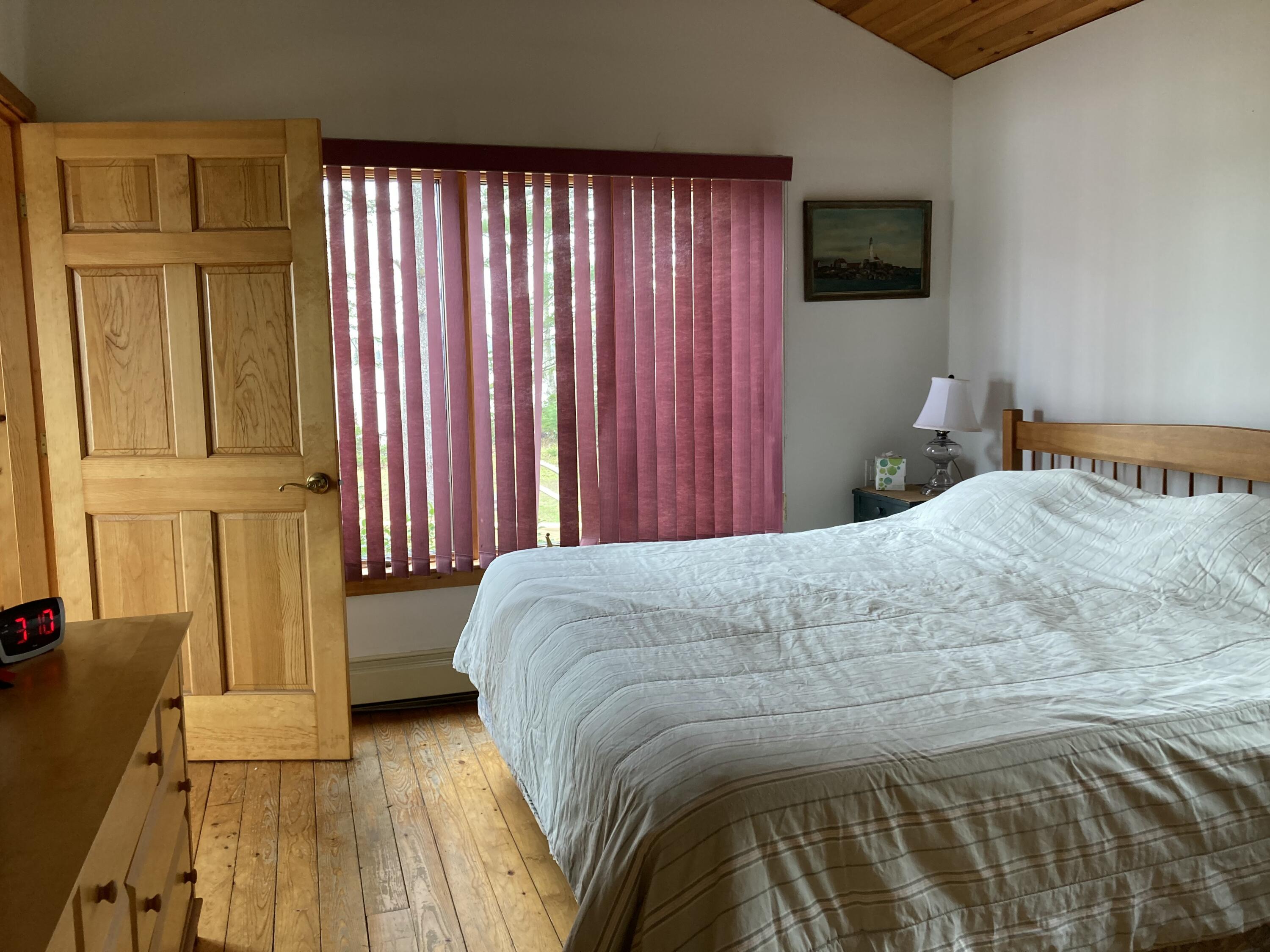 32 Taunton Keep Hancock ME 04640