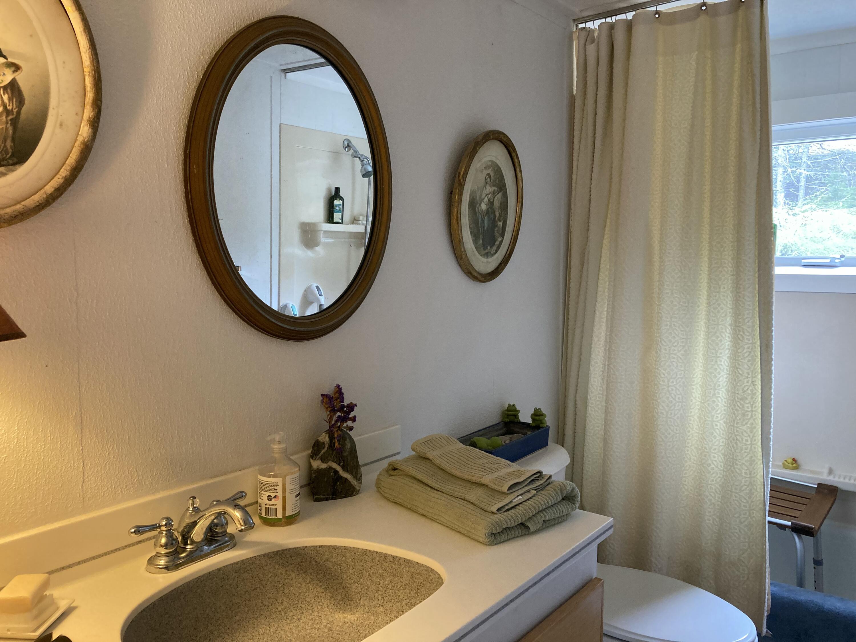 32 Taunton Keep Hancock ME 04640