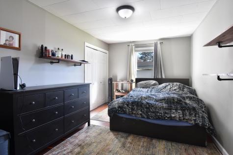 15 Royal Avenue Auburn ME 04210
