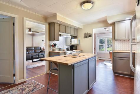 15 Royal Avenue Auburn ME 04210
