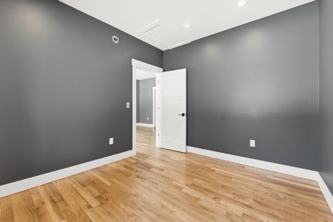 16 Piper Farm Road Brunswick ME 04011