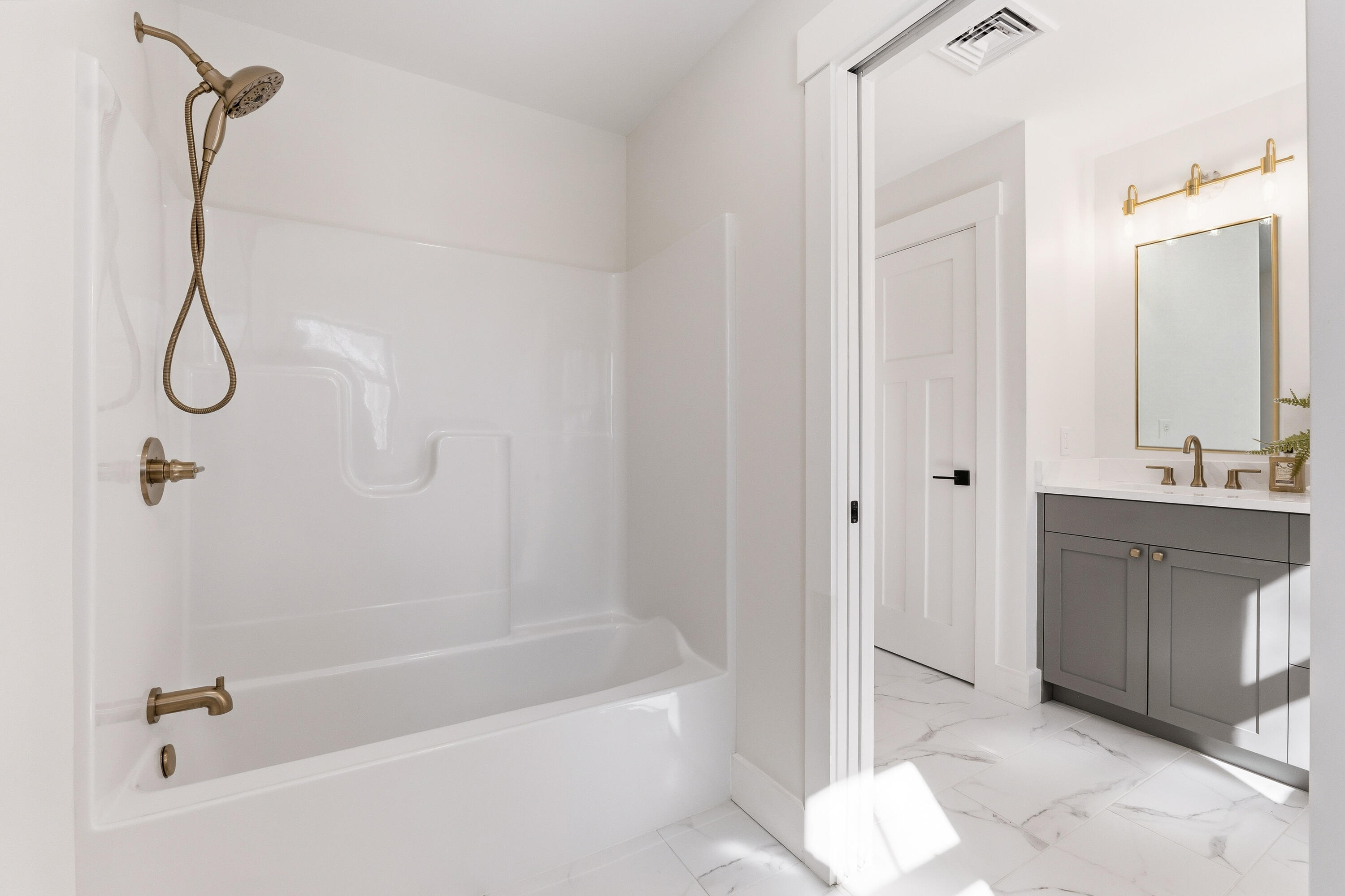 16 Piper Farm Road Brunswick ME 04011