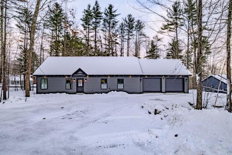 8 Lydia Lane Norway ME 04268