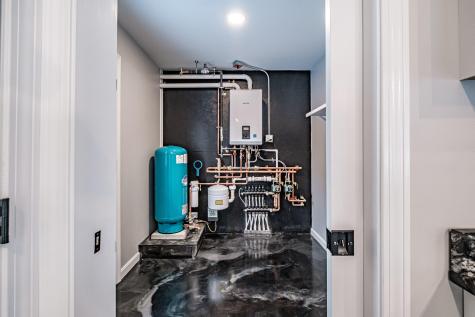 8 Lydia Lane Norway ME 04268