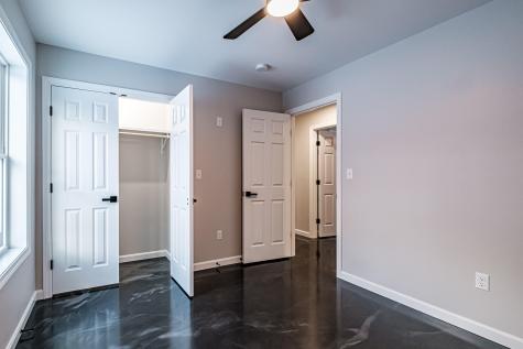 8 Lydia Lane Norway ME 04268