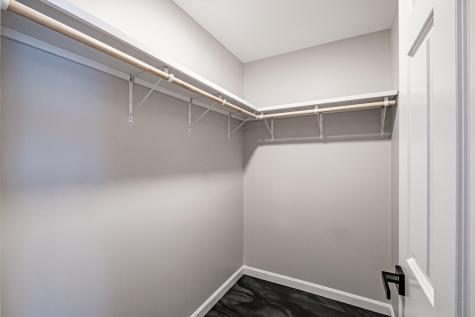 8 Lydia Lane Norway ME 04268