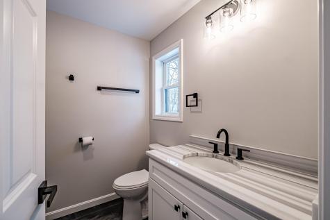 8 Lydia Lane Norway ME 04268