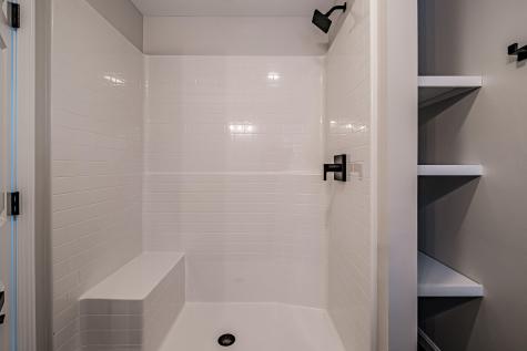 8 Lydia Lane Norway ME 04268