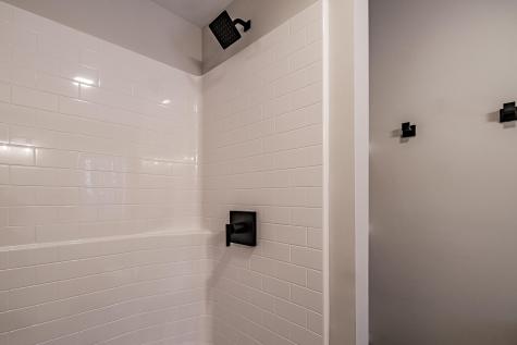 8 Lydia Lane Norway ME 04268