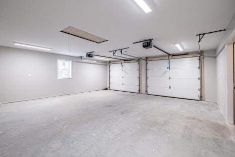 8 Lydia Lane Norway ME 04268