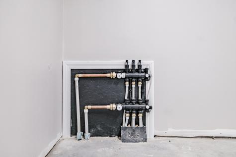 8 Lydia Lane Norway ME 04268