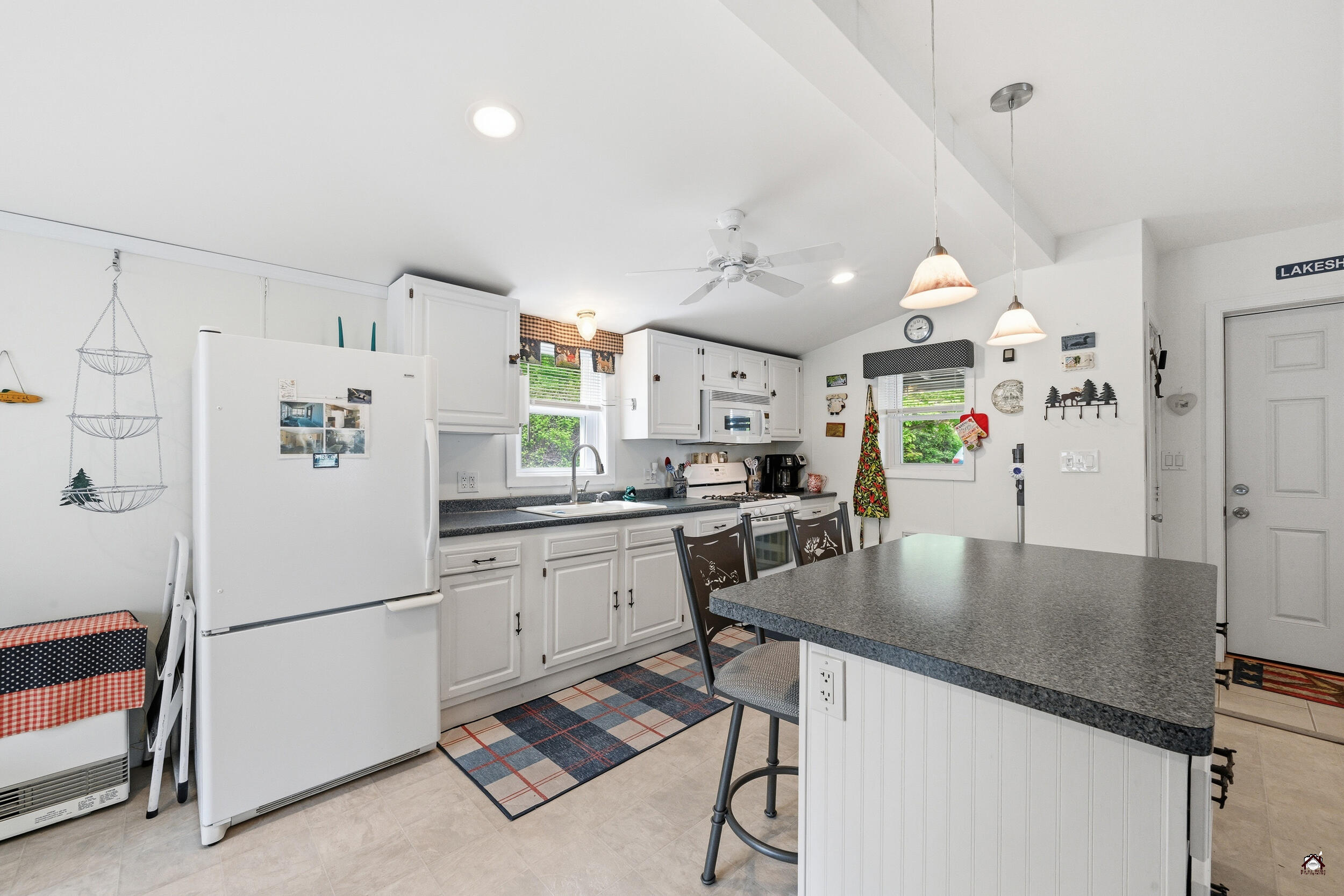 107 Lakeshore Drive Leeds ME 04263