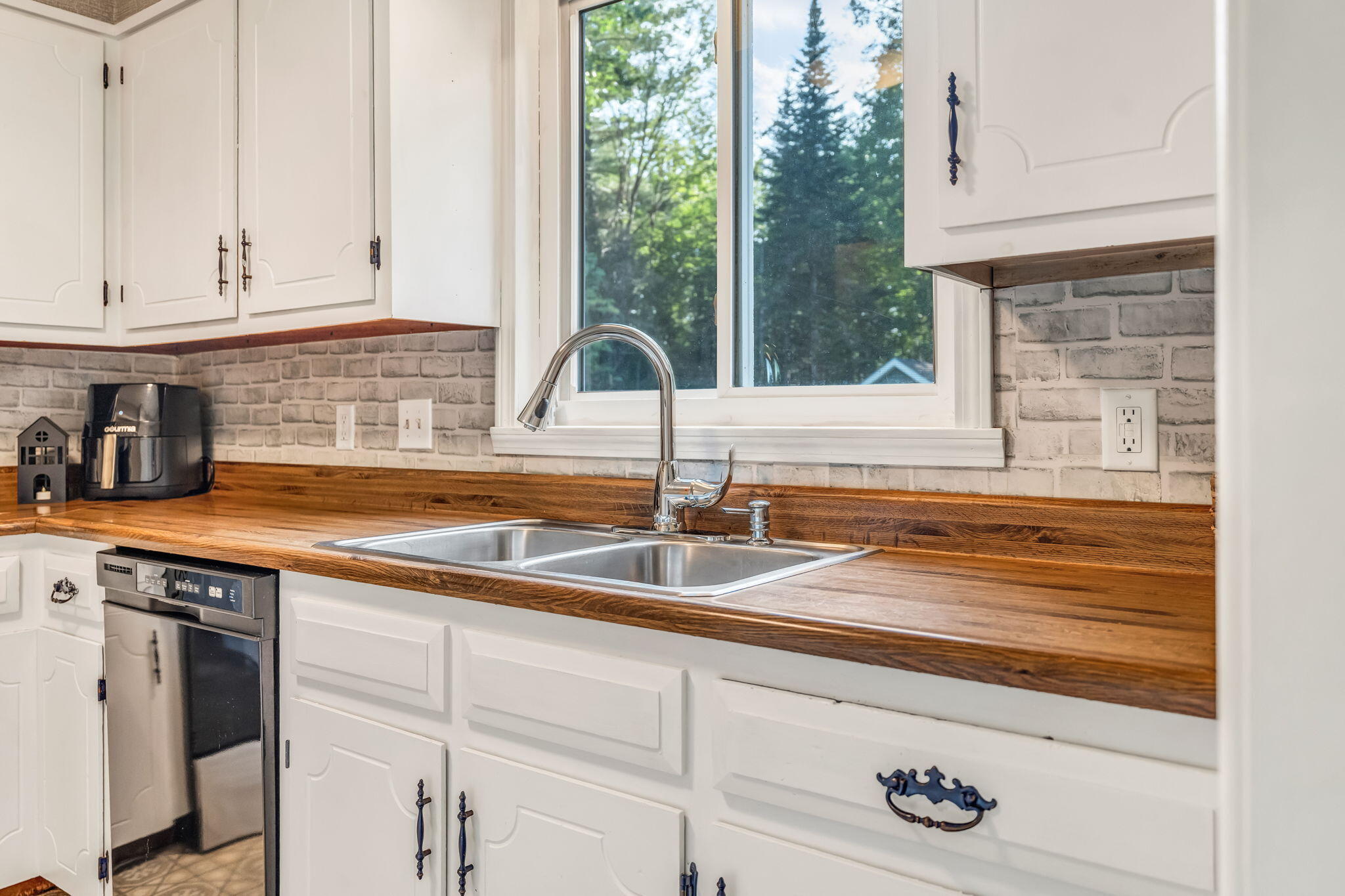 24 Hayward Road Carmel ME 04419