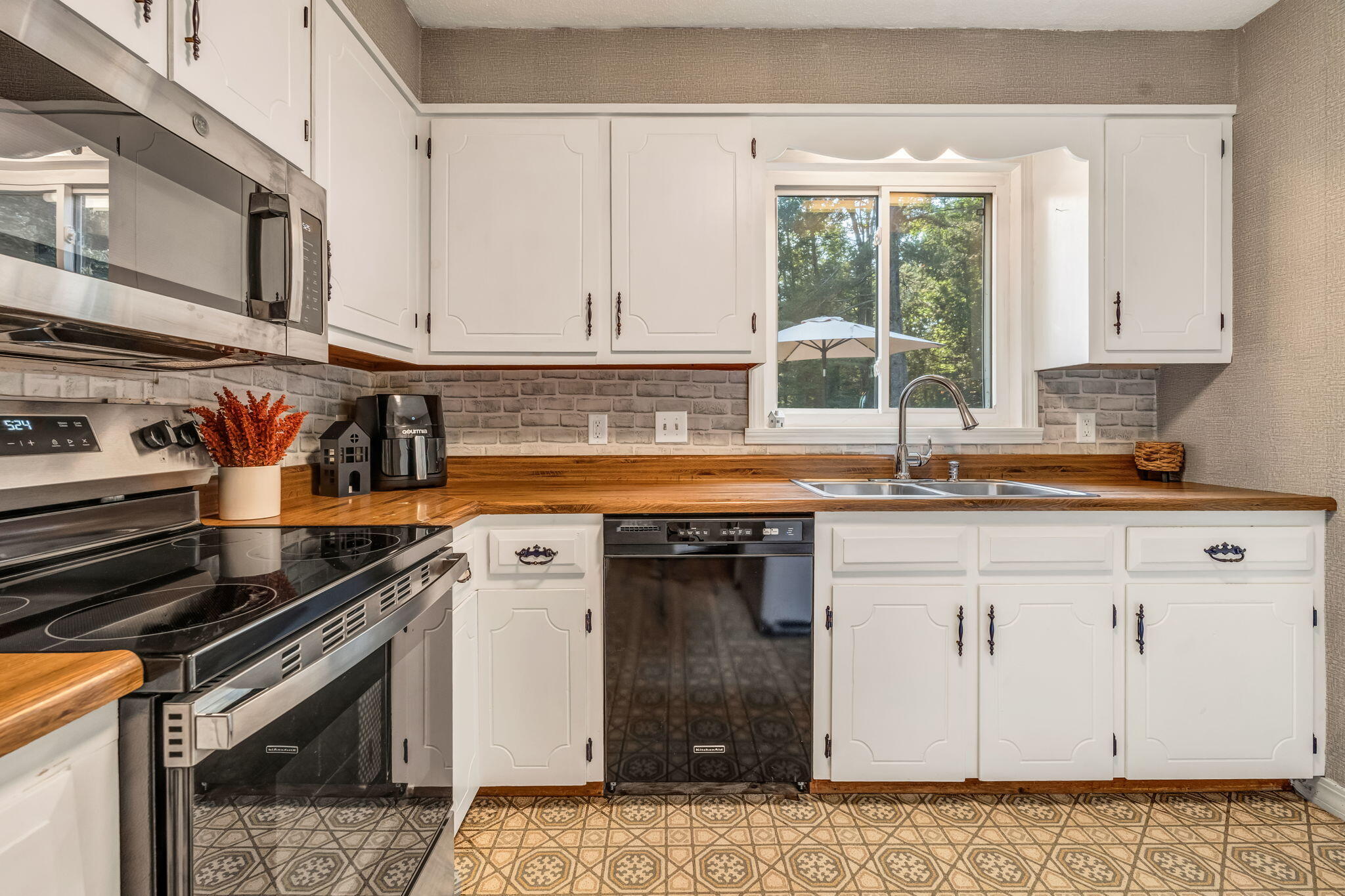 24 Hayward Road Carmel ME 04419