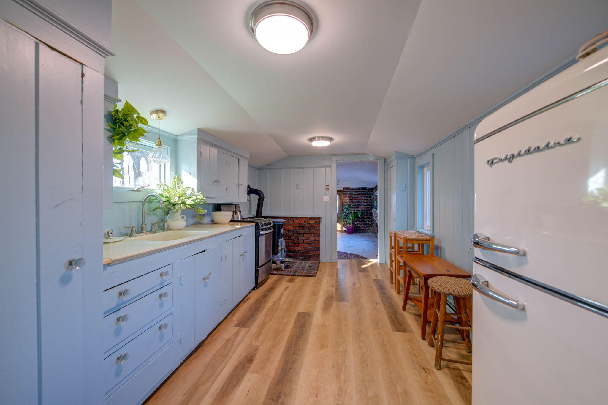 117 King Hill Road Paris ME 04281