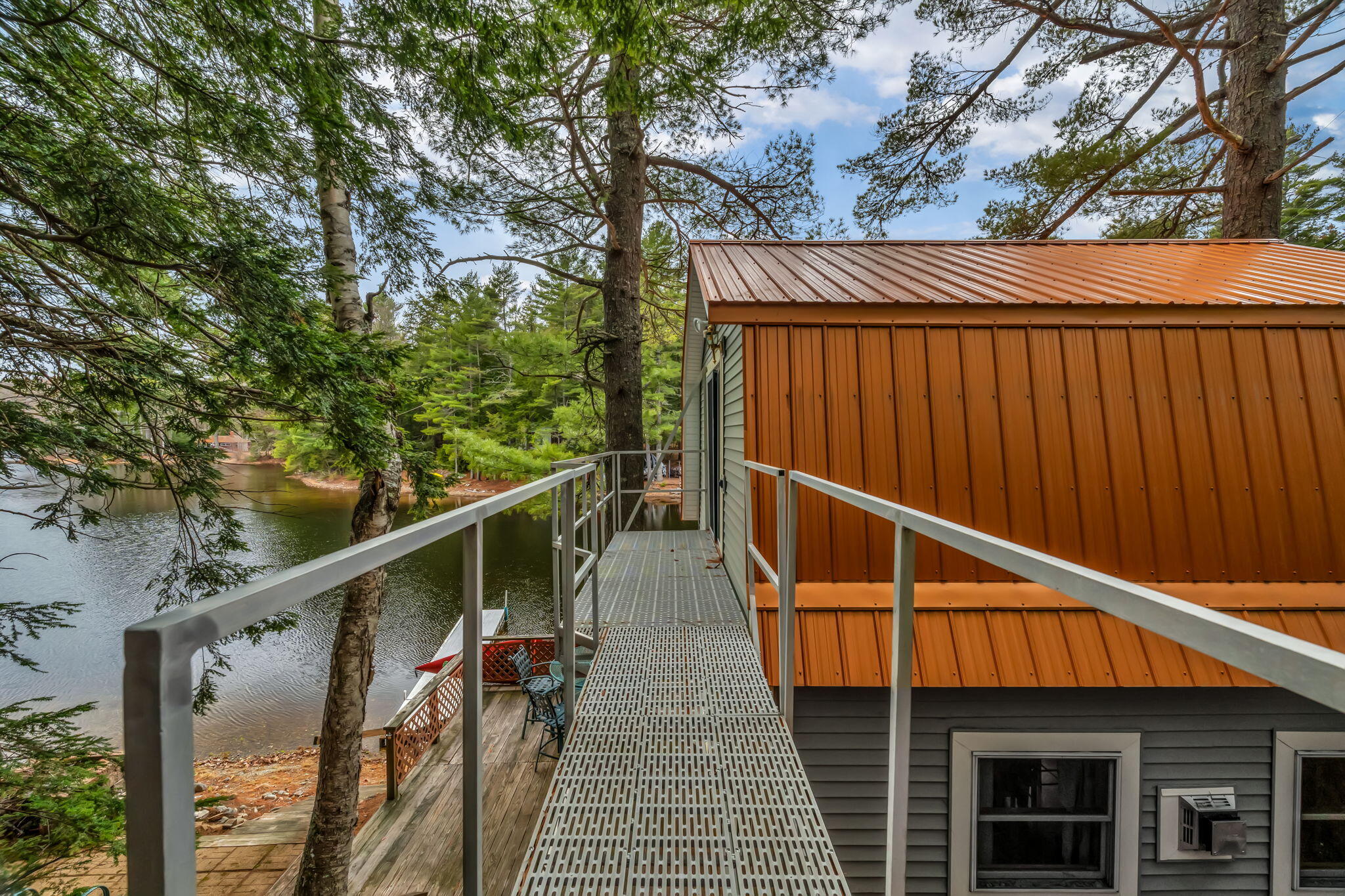 12 Paradise Cove Clifton ME 04428
