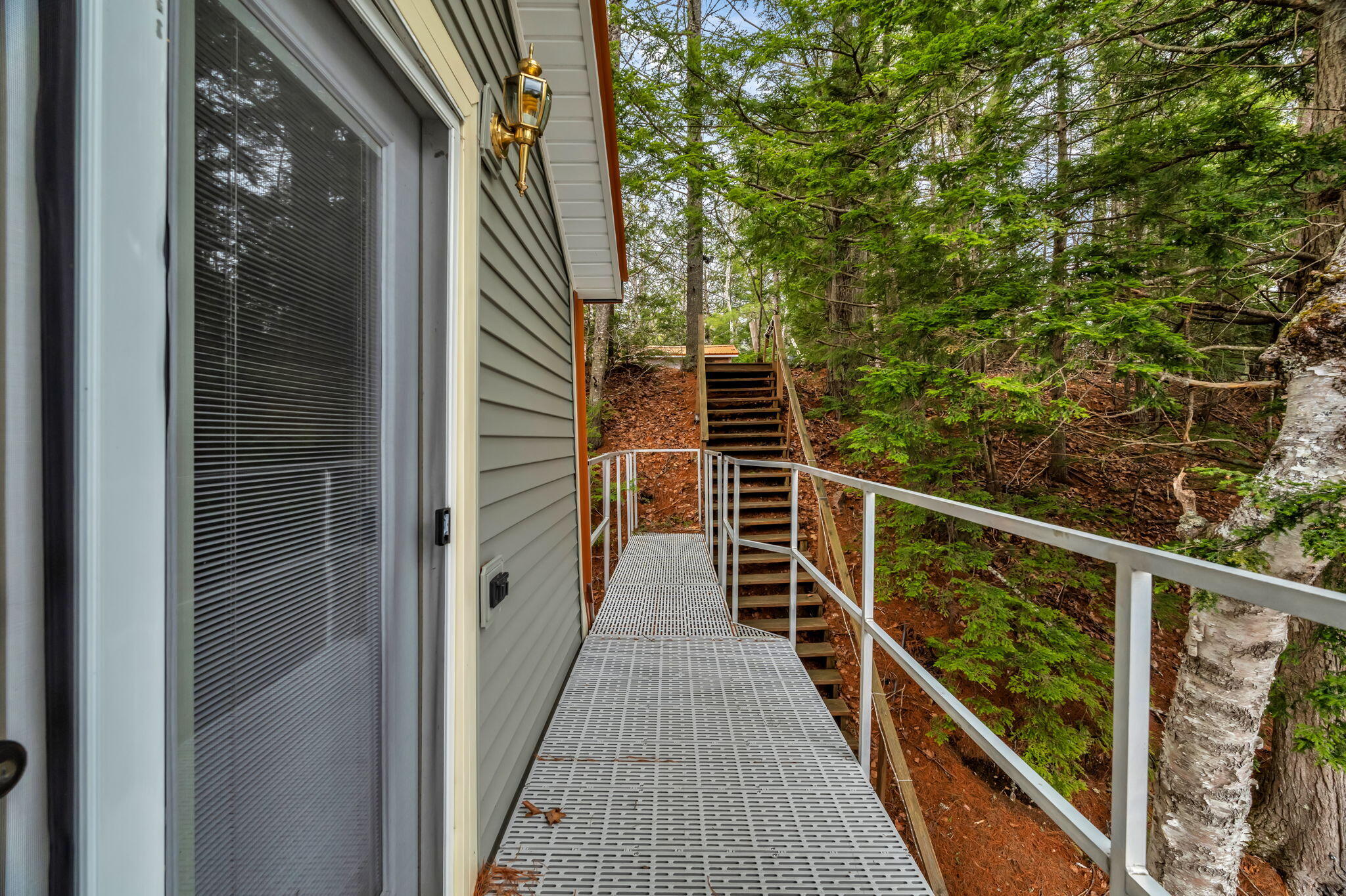 12 Paradise Cove Clifton ME 04428