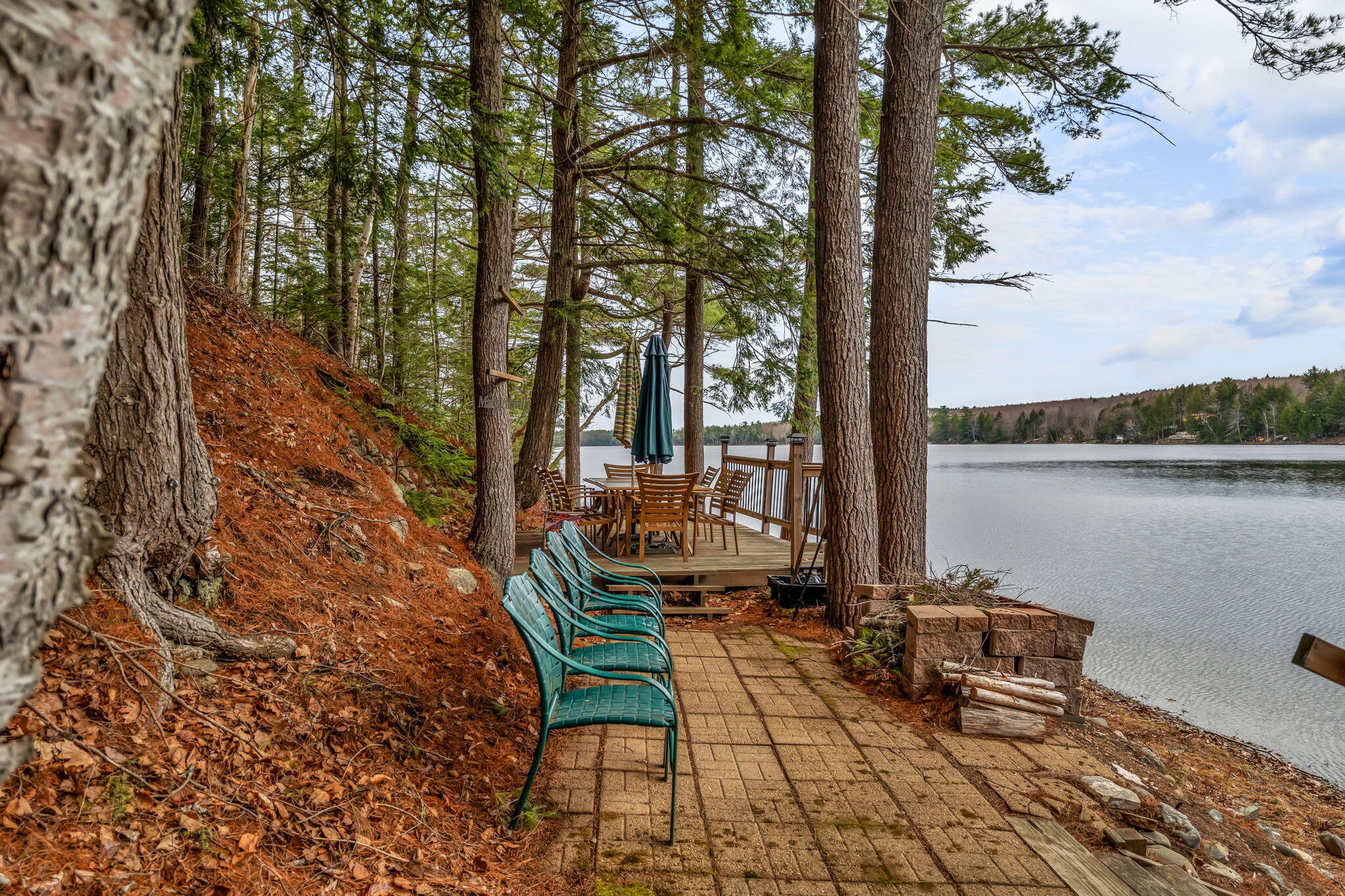 12 Paradise Cove Clifton ME 04428