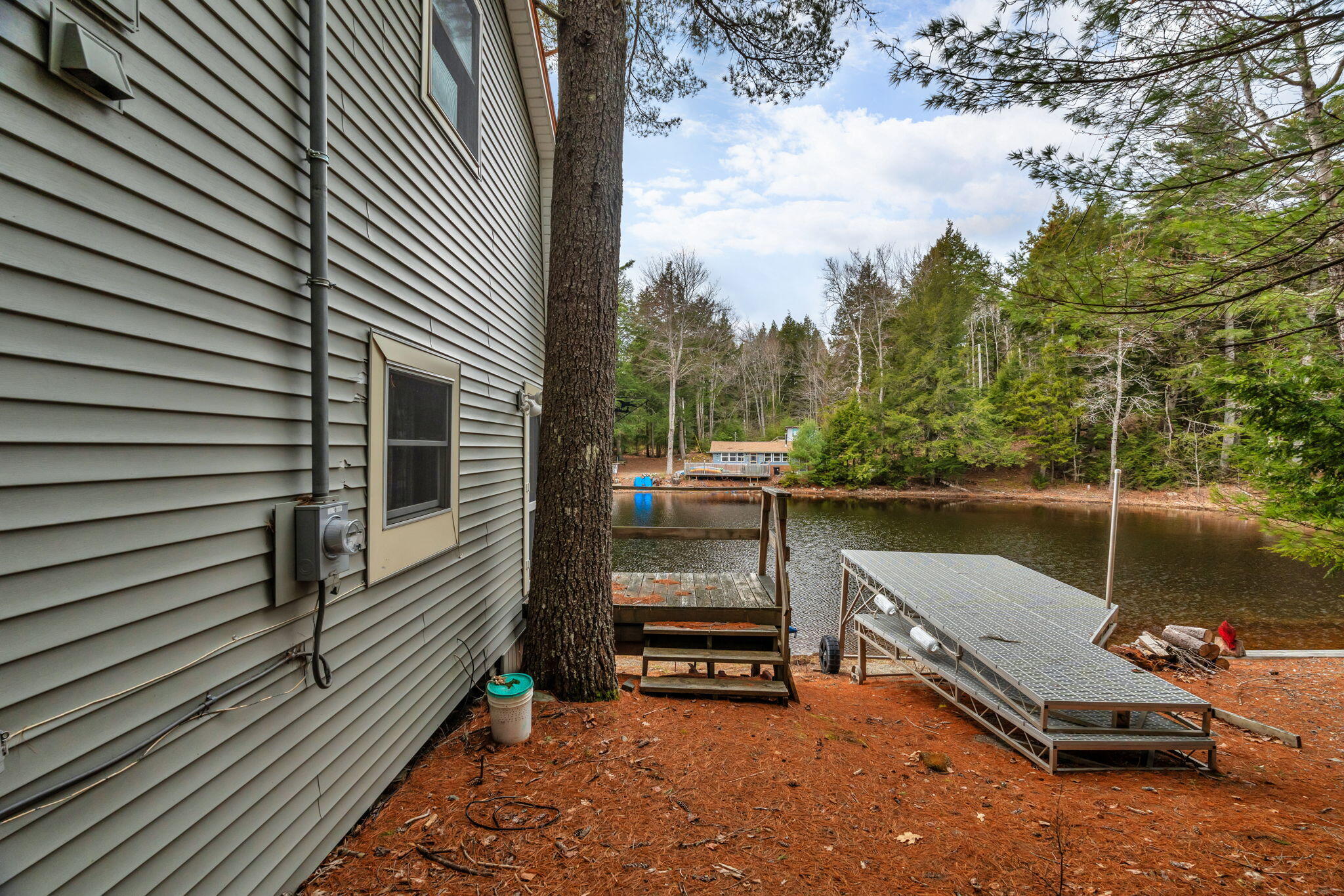 12 Paradise Cove Clifton ME 04428