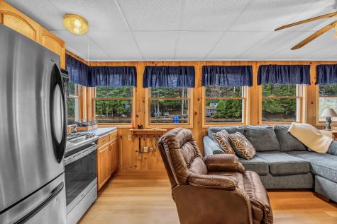 12 Paradise Cove Clifton ME 04428