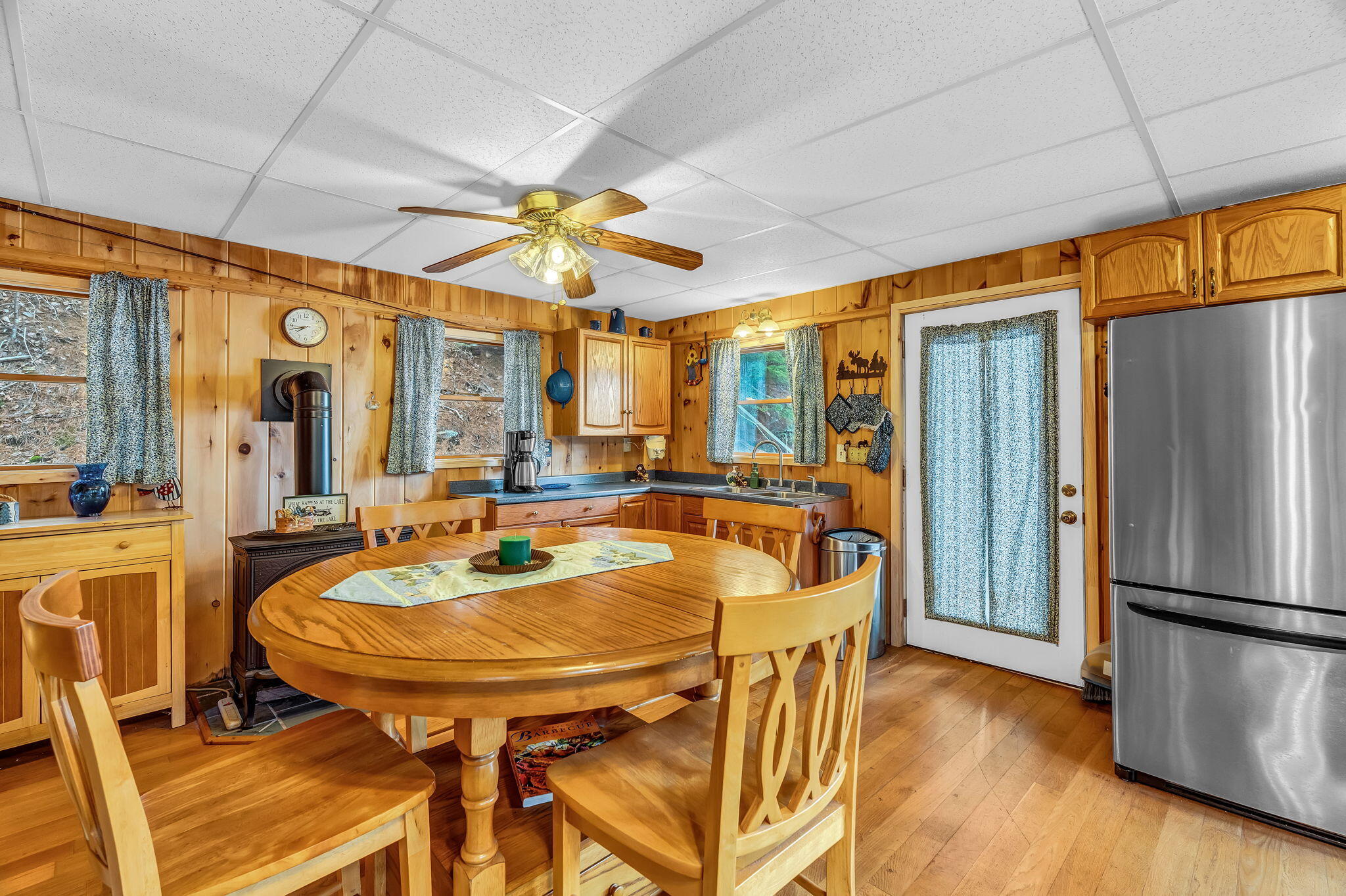 12 Paradise Cove Clifton ME 04428