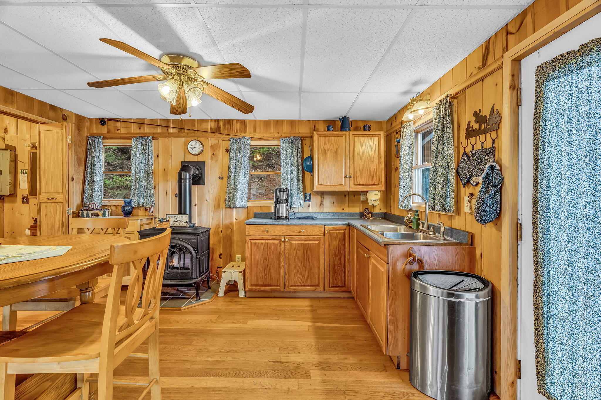 12 Paradise Cove Clifton ME 04428