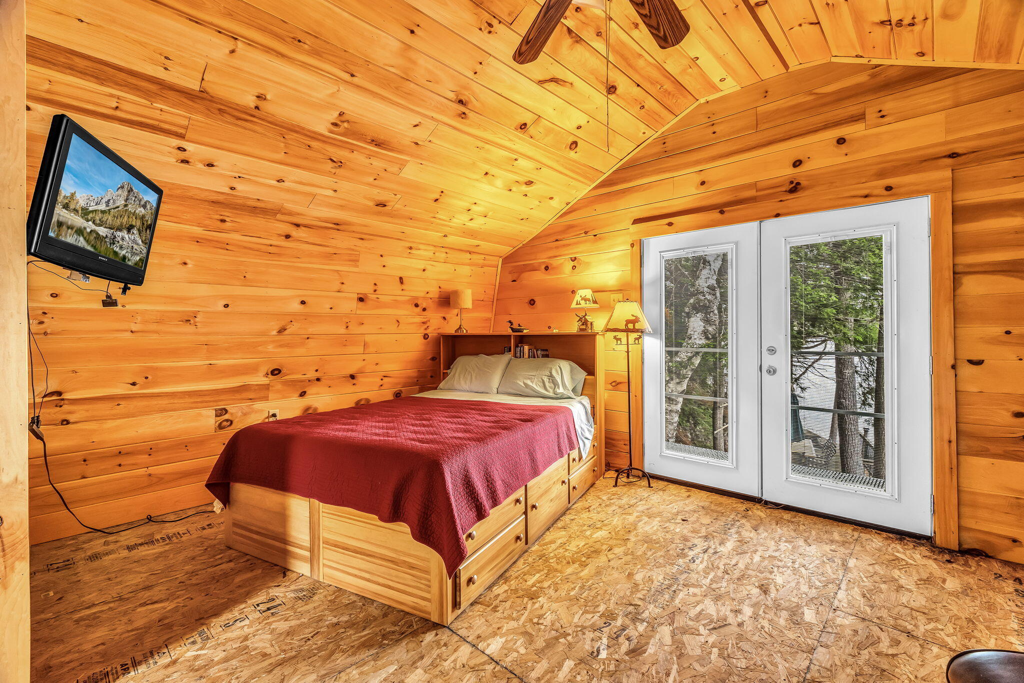 12 Paradise Cove Clifton ME 04428