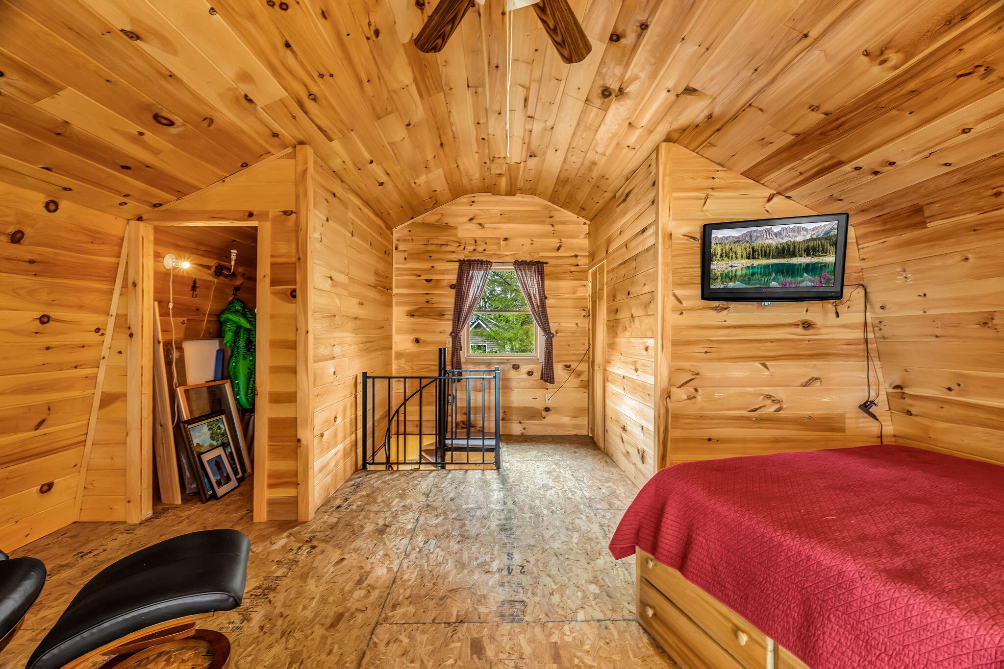 12 Paradise Cove Clifton ME 04428