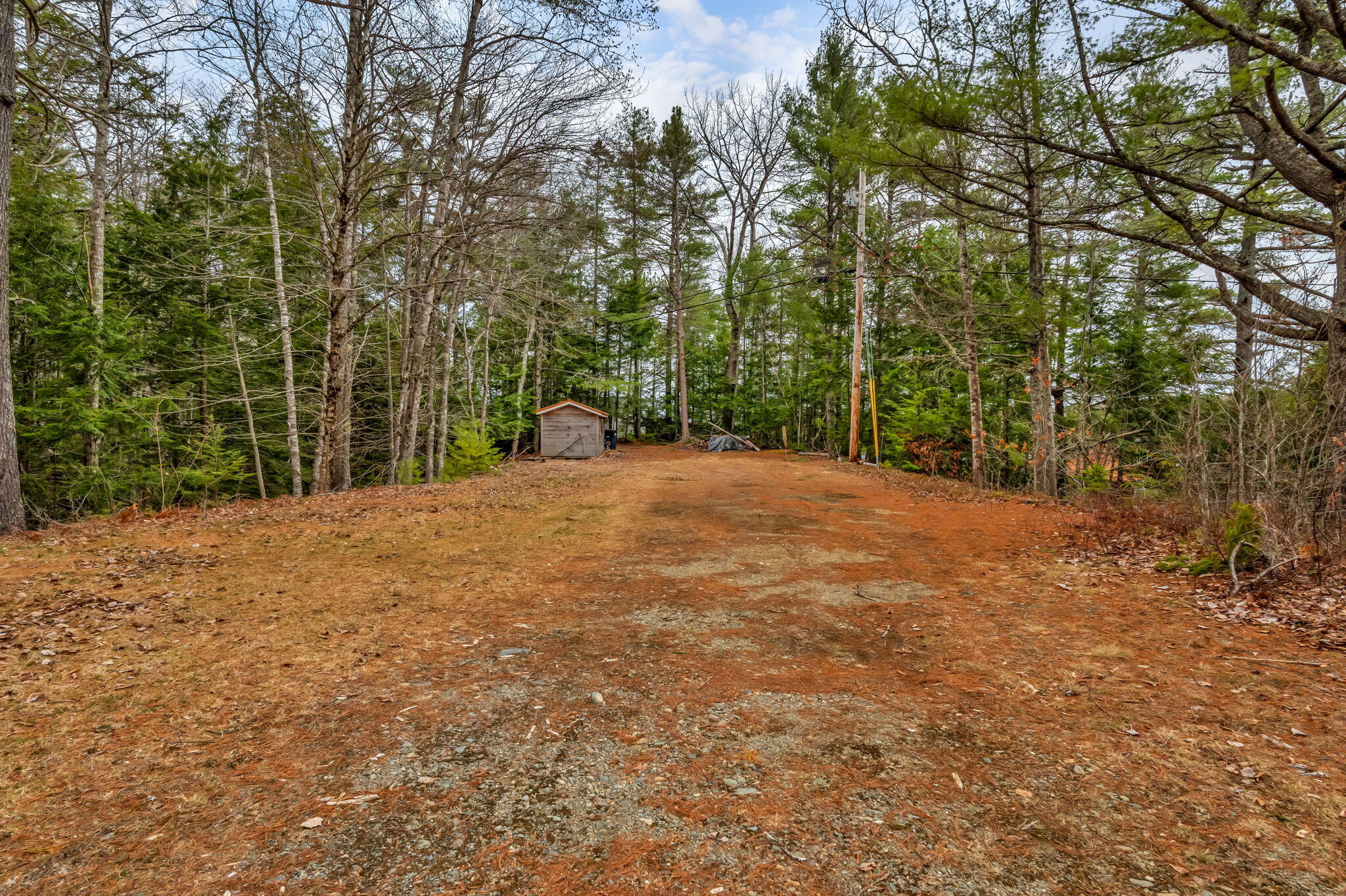 12 Paradise Cove Clifton ME 04428
