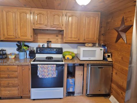 10 Sterling Road Auburn ME 04210