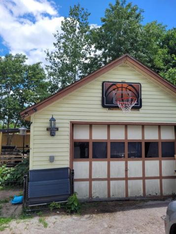 10 Sterling Road Auburn ME 04210