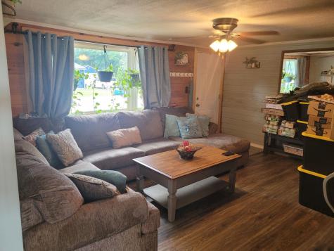10 Sterling Road Auburn ME 04210