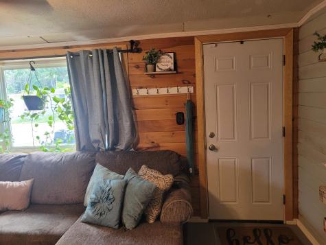 10 Sterling Road Auburn ME 04210