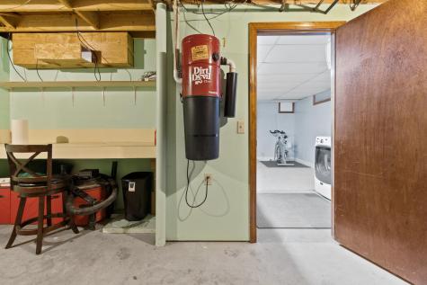 153 Regan Lane Portland ME 04103