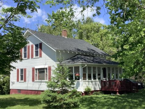25 Columbia Avenue Fort Fairfield ME 04742