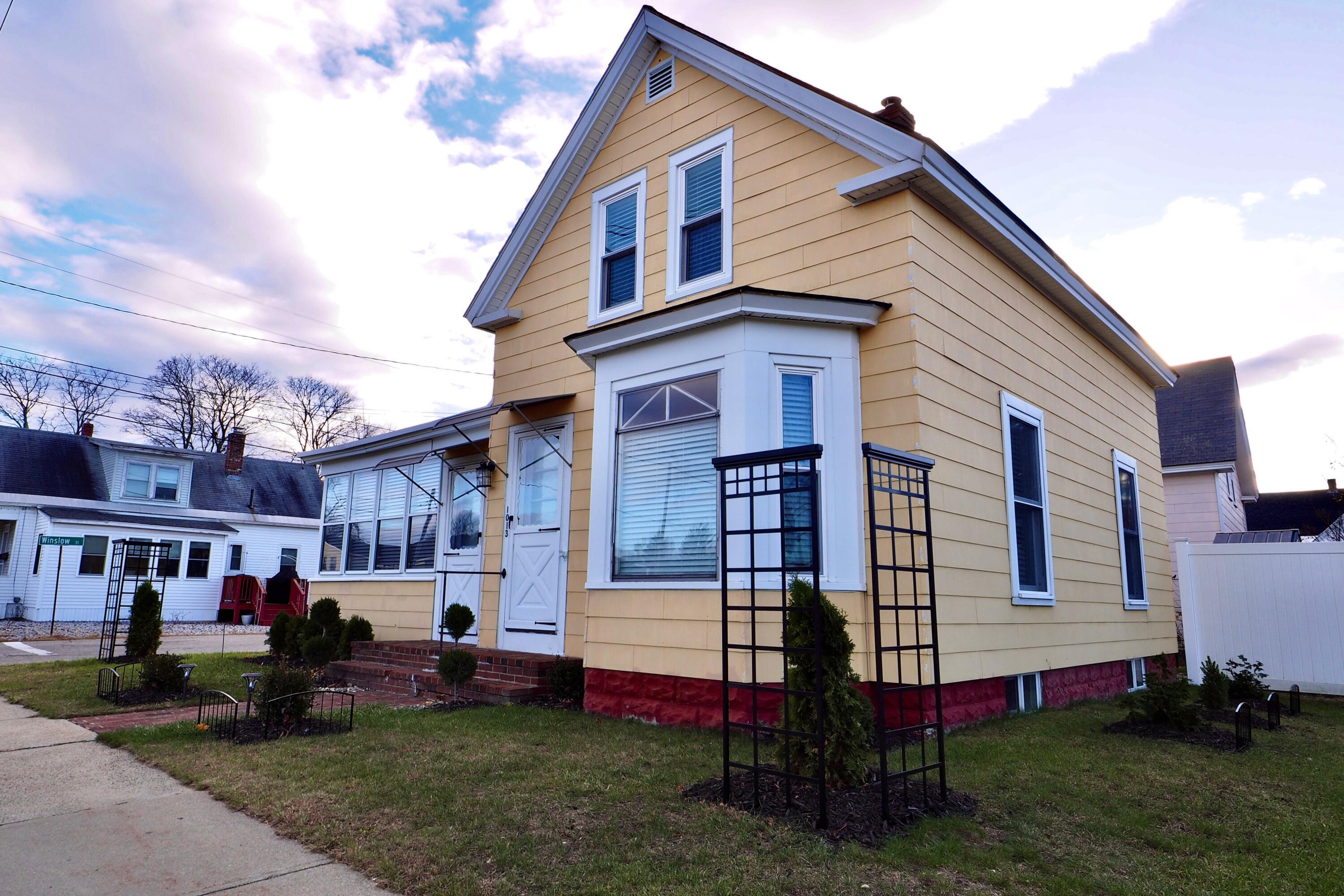 1013 Main Street Sanford ME 04073