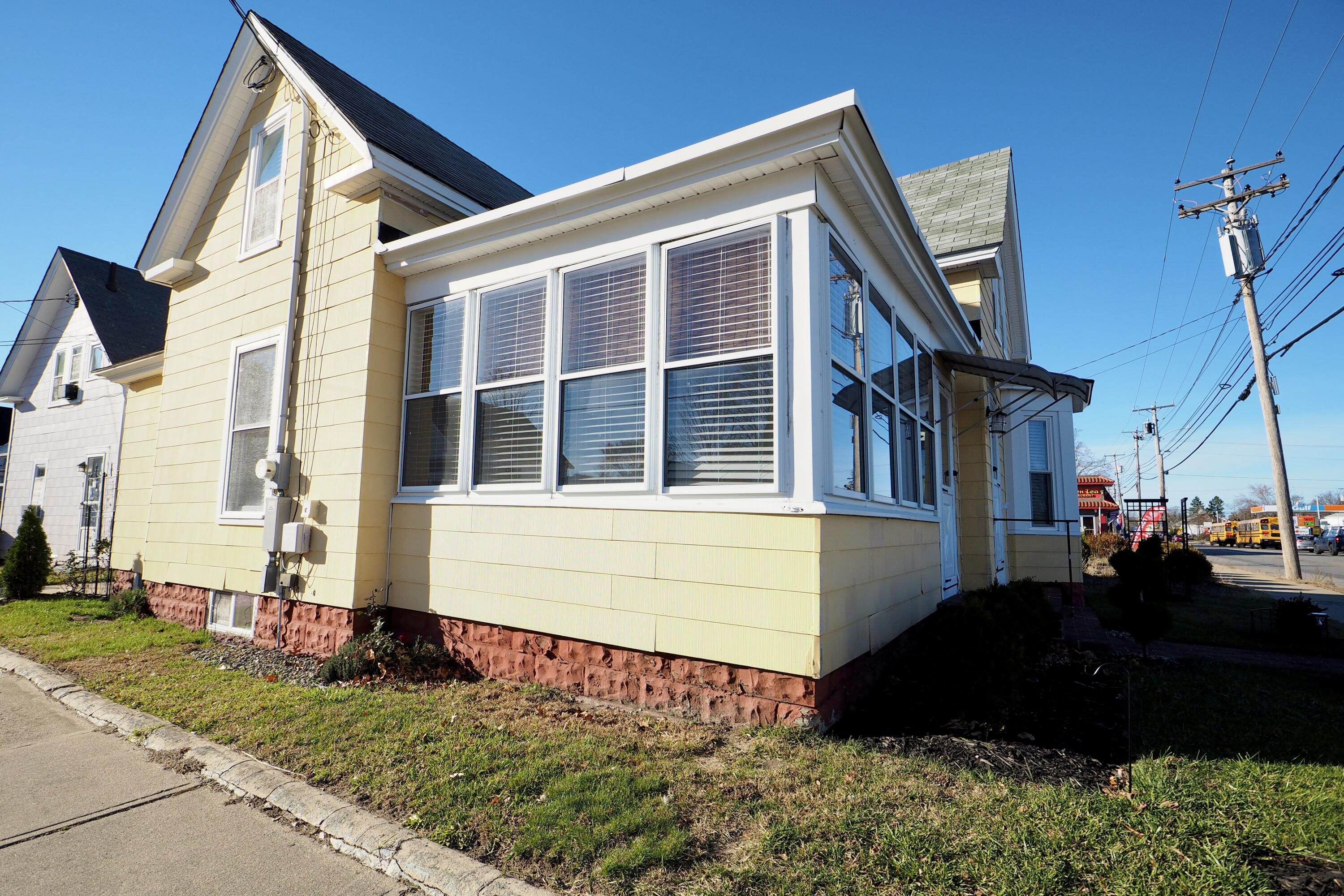 1013 Main Street Sanford ME 04073