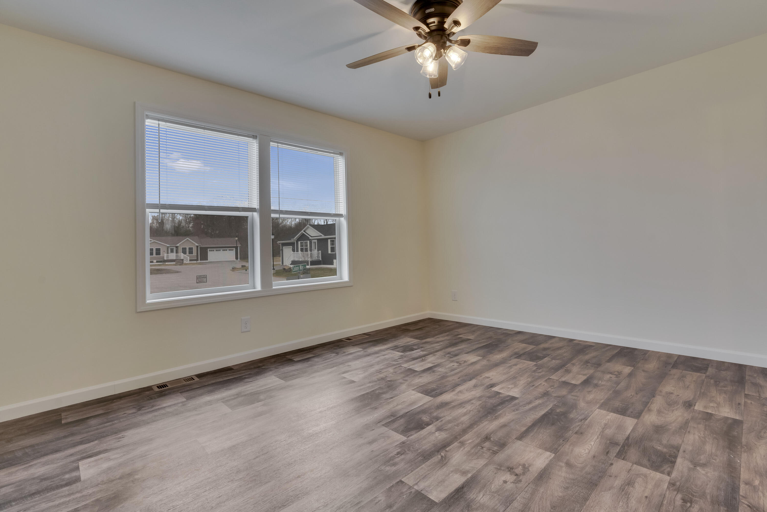 22 Colony Way Kittery ME 03904