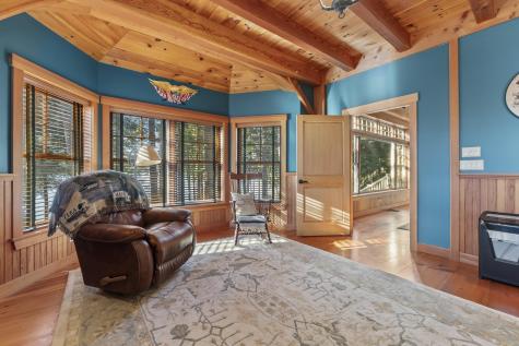 19 Lunts Point Lane Oxford ME 04270