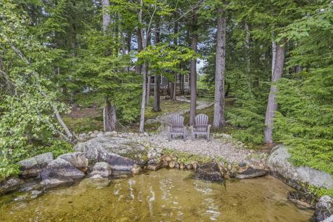 19 Lunts Point Lane Oxford ME 04270