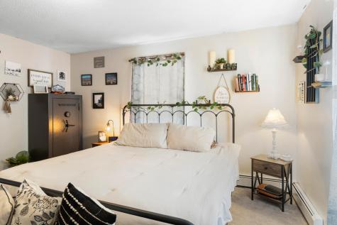 18 Trunnel Lane Friendship ME 04547