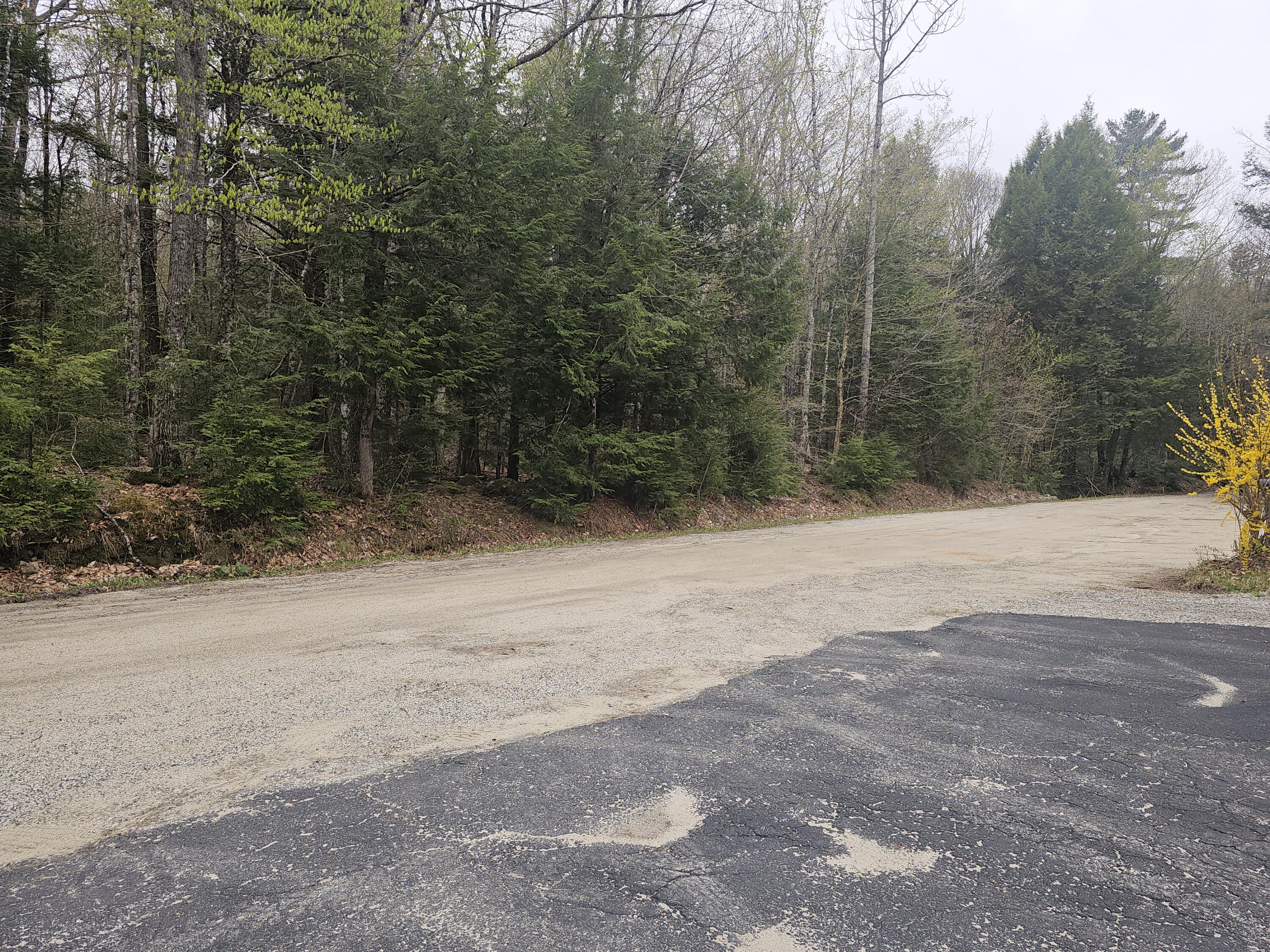 23 Macdonald Road Waterford ME 04088