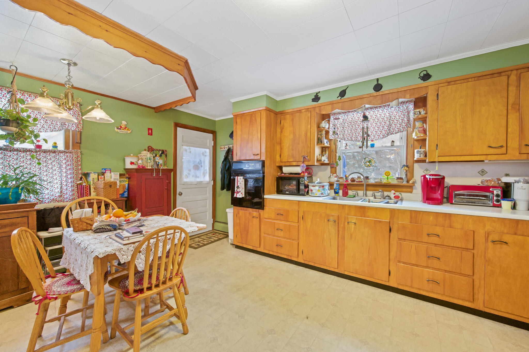 284 Parkway S Brewer ME 04412