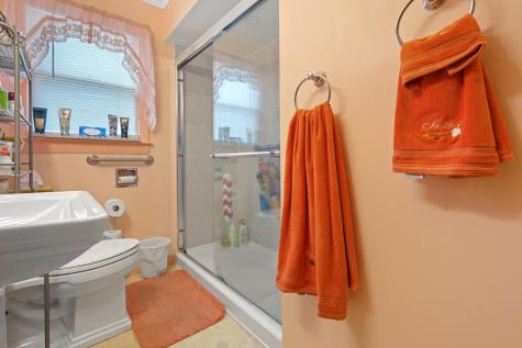 284 Parkway S Brewer ME 04412