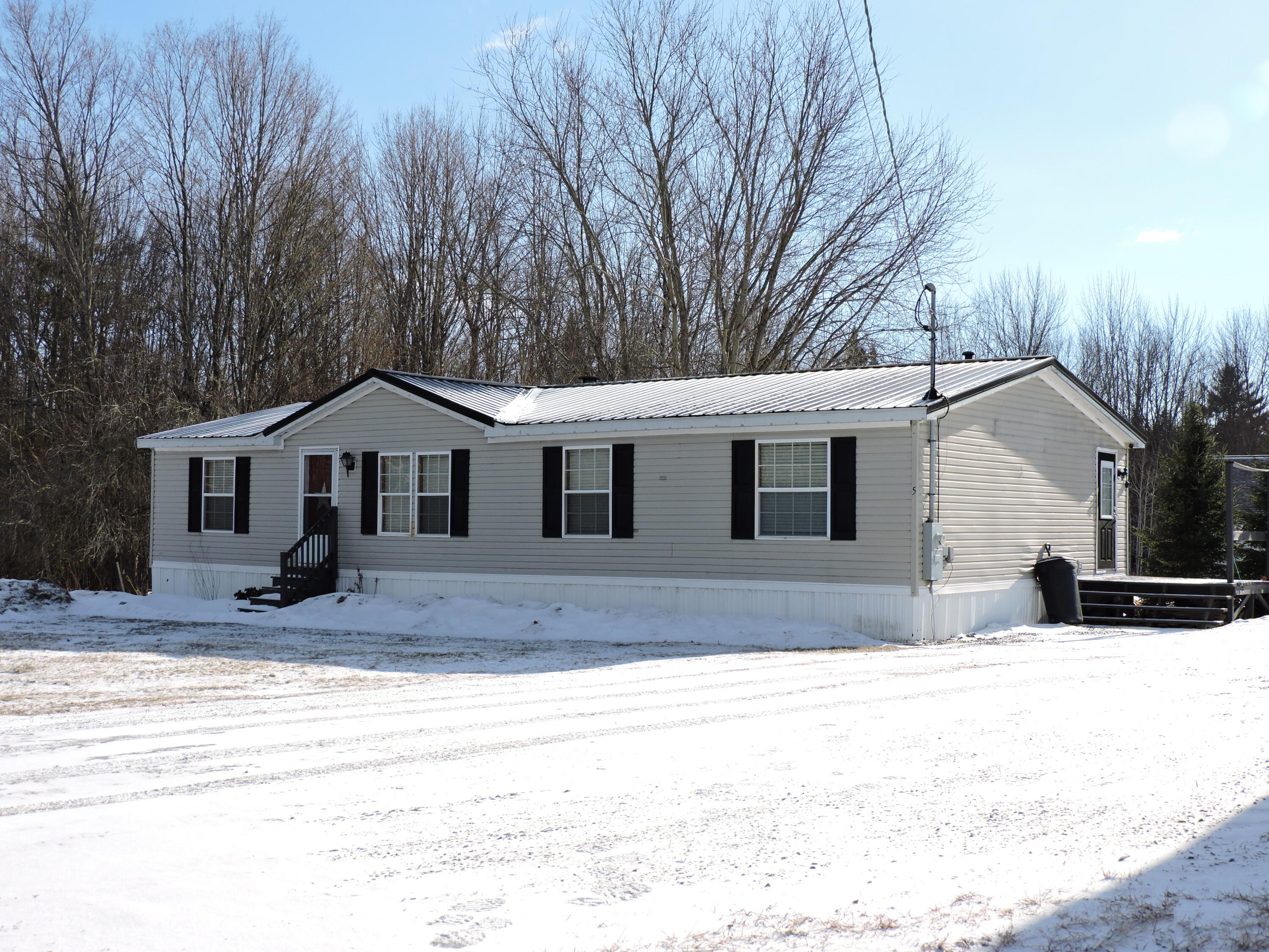 5 Whitten Road Canaan ME 04924