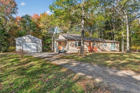 594 Middlesex Road Topsham ME 04086