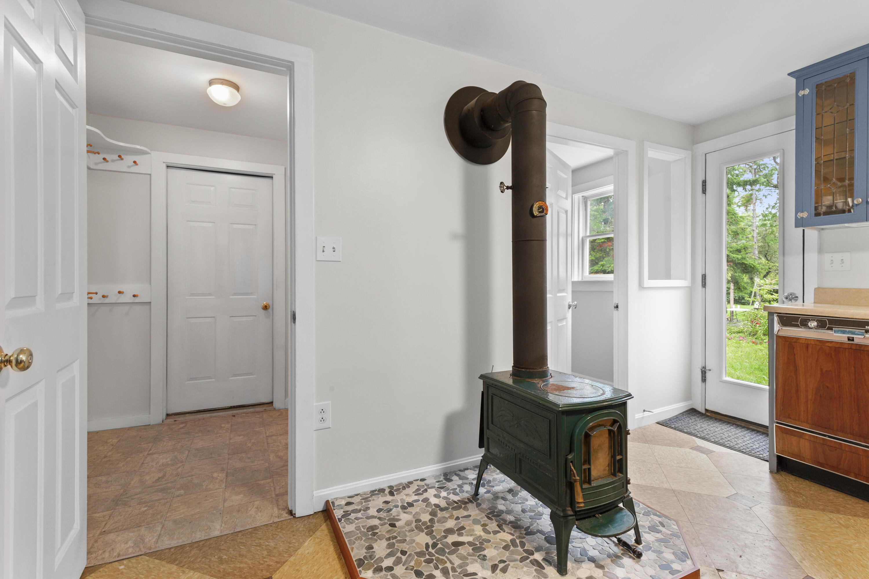 646 West Street Rockport ME 04856