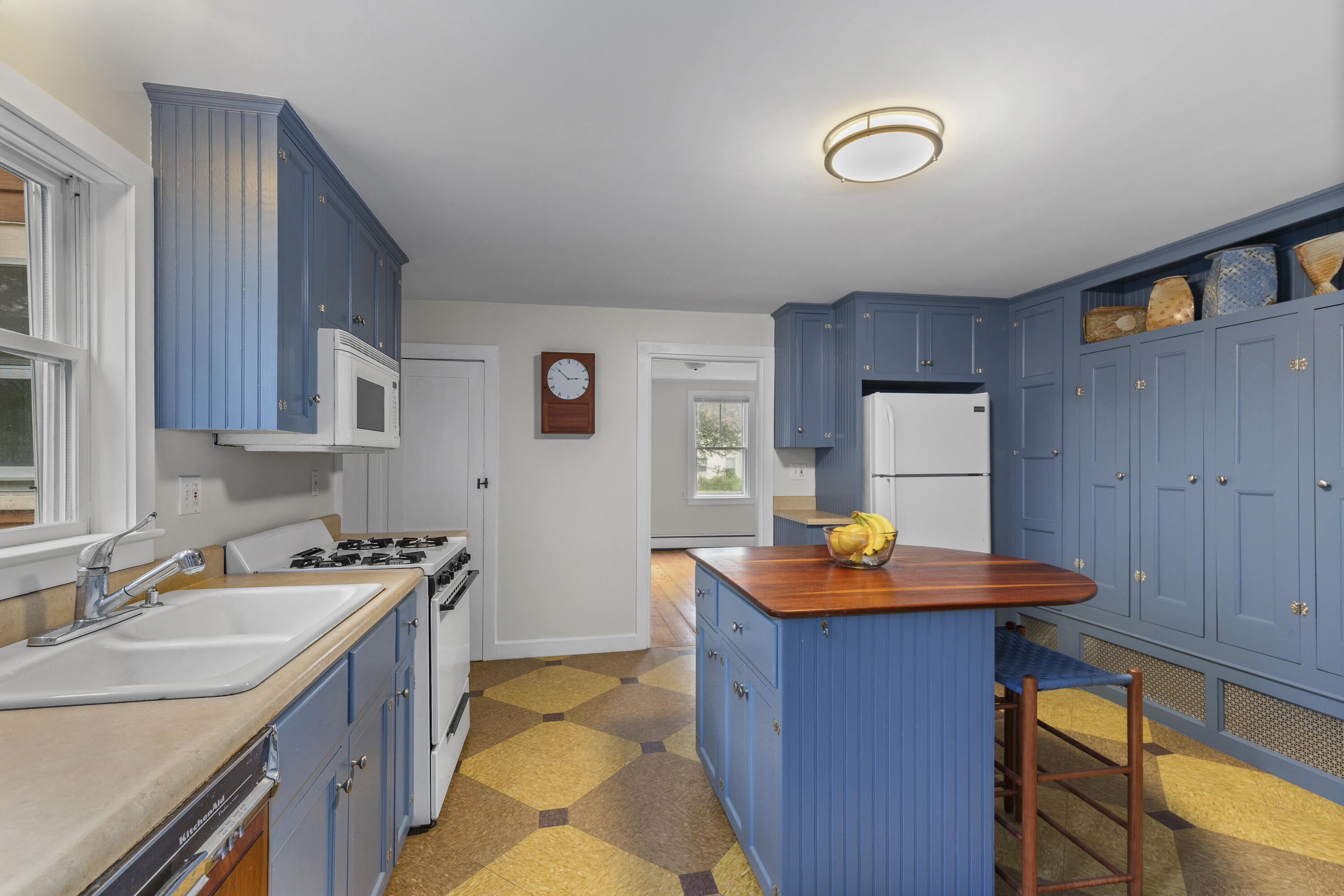 646 West Street Rockport ME 04856